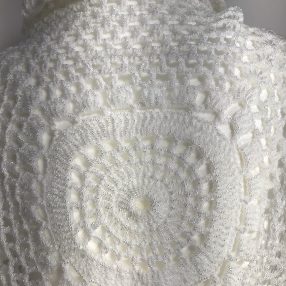 Top white crochet - Picture 10 of 11